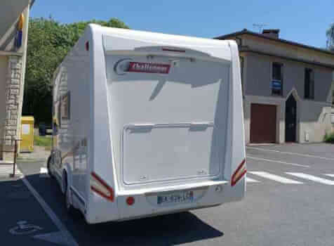 camping-car CHALLENGER TRIGANO MAGEO TRANSIT  extérieur / arrière