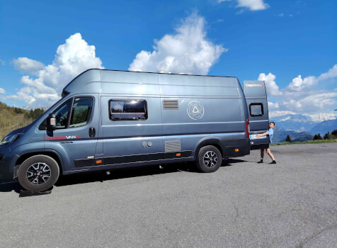 camping-car CAMPEREVE XL LIMITED   extérieur / latéral gauche