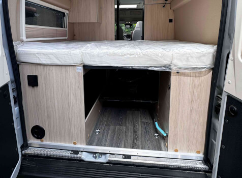 camping-car RANDGER R602  extérieur / arrière