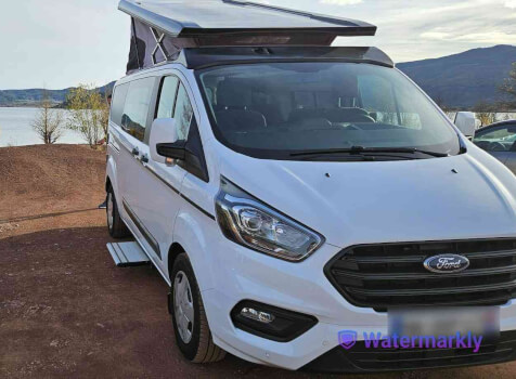 camping-car PANAMA VANS P54  extérieur / face avant