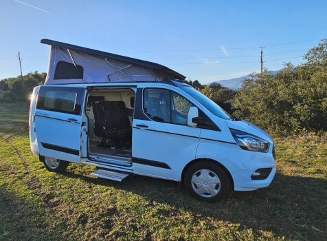 camping-car PANAMA VANS P54  extérieur / latéral droit