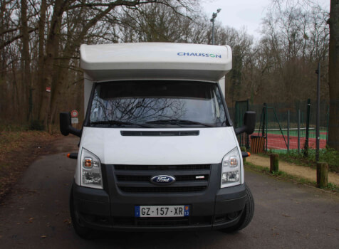 camping-car CHAUSSON FLASH 02  extérieur / face avant