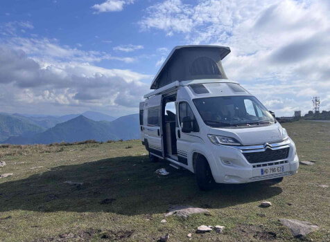 camping-car BURSTNER CAMPEO C600  extérieur / face avant