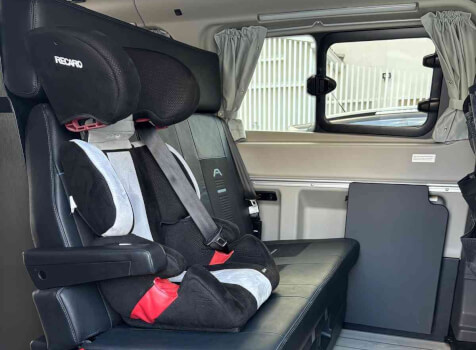 camping-car WESTFALIA NUGGET PLUS  intérieur / coin salon