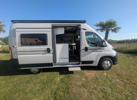 camping-car BENIMAR 100 UP  extérieur / latéral droit