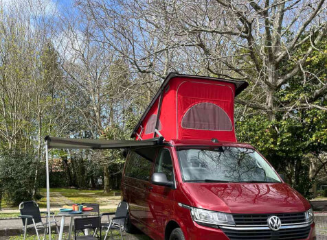 camping-car VOLKWAGEN CALIFORNIA COAST 150 DSG  extérieur / latéral gauche