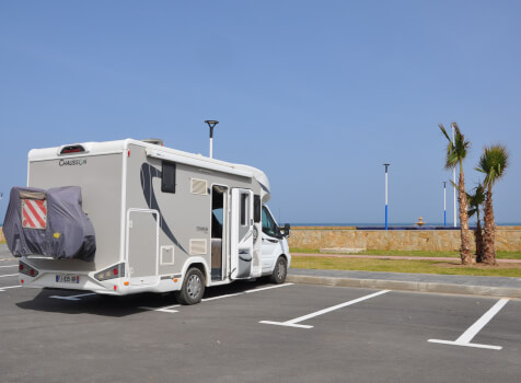 camping-car FORD BENIMAR   TESSORO 483  extérieur / latéral gauche