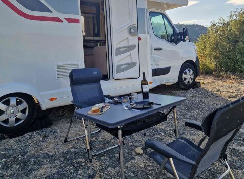 camping-car RIMOR HYGGE 66 PLUS  extérieur / latéral droit