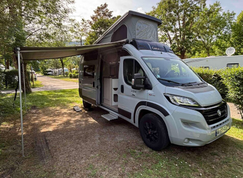 camping-car CHAUSSON  V594   extérieur / face avant