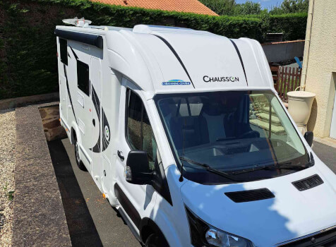 camping-car CHAUSSON S697 FIRST LINE  extérieur / face avant
