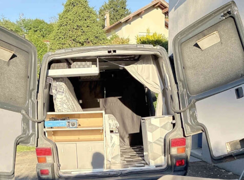 camping-car VOLKSWAGEN  extérieur / arrière