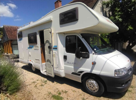 camping-car CI ELIOT  extérieur / latéral gauche
