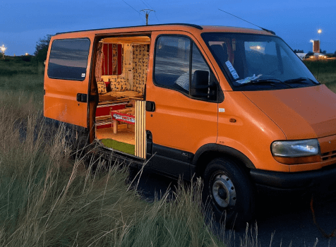 camping-car RENAULT MASTER 2  extérieur / face avant