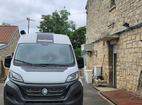 camping-car CHAUSSON V 594 S ROAD  extérieur / face avant