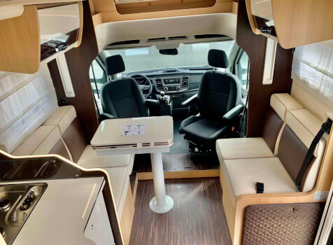 camping-car MC LOUIS MC4  intérieur / coin salon