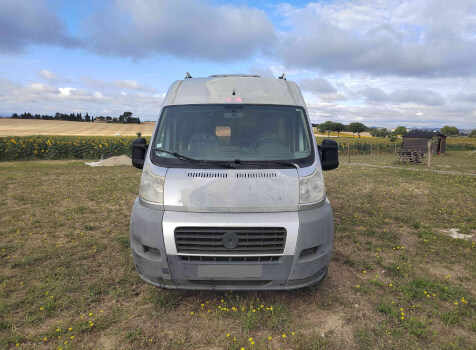 camping-car ADRIA MOBIL ADRIATIK  extérieur / face avant
