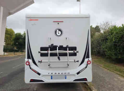 camping-car BENIMAR TESSORO 483   extérieur / arrière