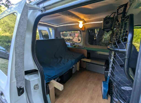 camping-car RENAULT KANGOO  intérieur / coin salon