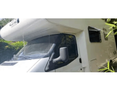 camping-car CHAUSSON FLASH 07  extérieur / latéral gauche