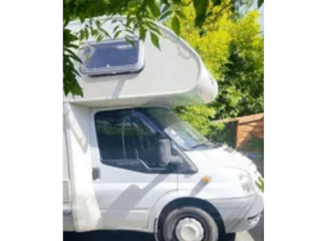 camping-car CHAUSSON FLASH 07  extérieur / face avant