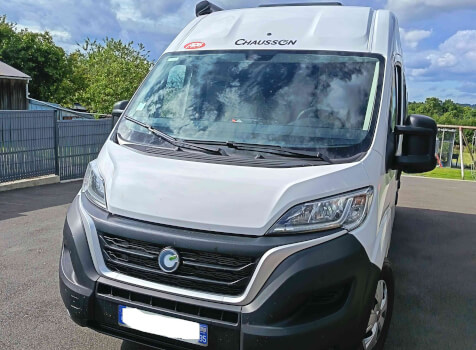 camping-car CHAUSSON V594 MAX  extérieur / face avant
