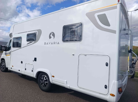 camping-car BAVARIA T746 FC NOMADE  extérieur / latéral gauche