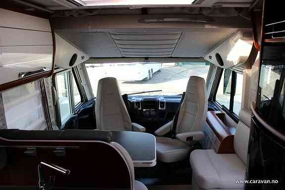 camping-car MOBILVETTA K-YACHT 79 